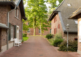 Übernachtung auf Schloss Wissen 6 Gästehäuser laden zu einer Übernachtung auf Schloss Wissen ein