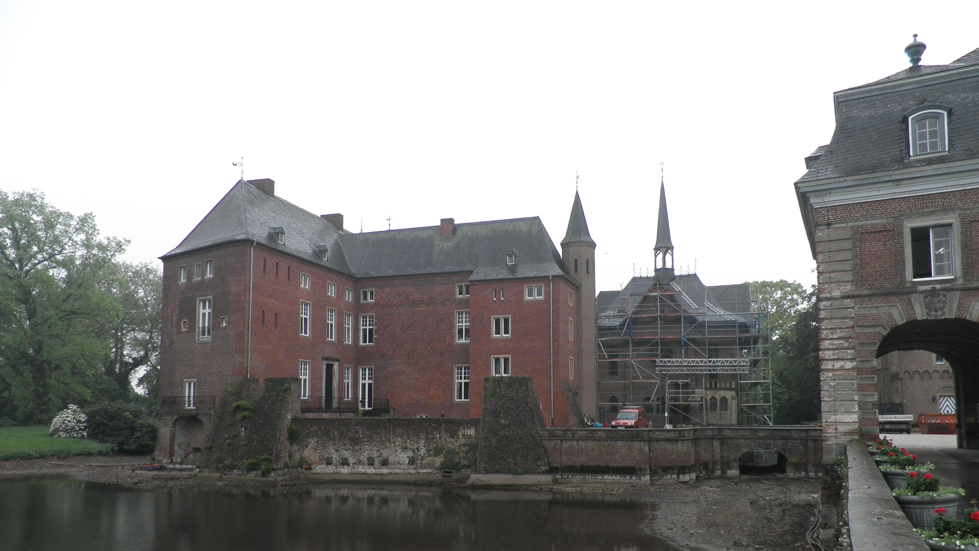 Bronze f r die Kapelle Schloss Wissen 